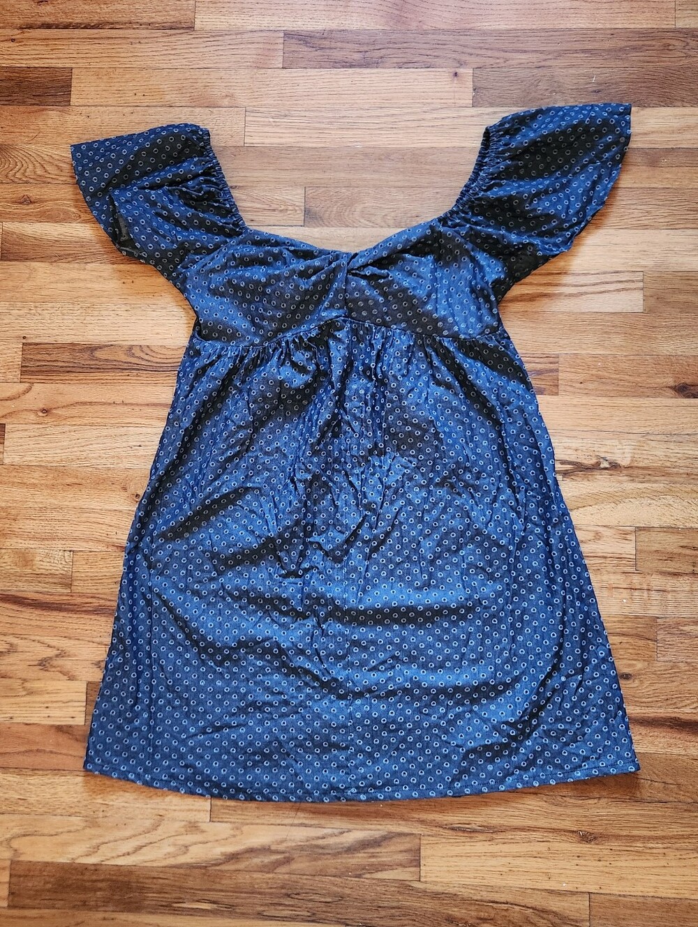 LA Relaxed Twist Front Eyelet Sundress In Chambray Sz M